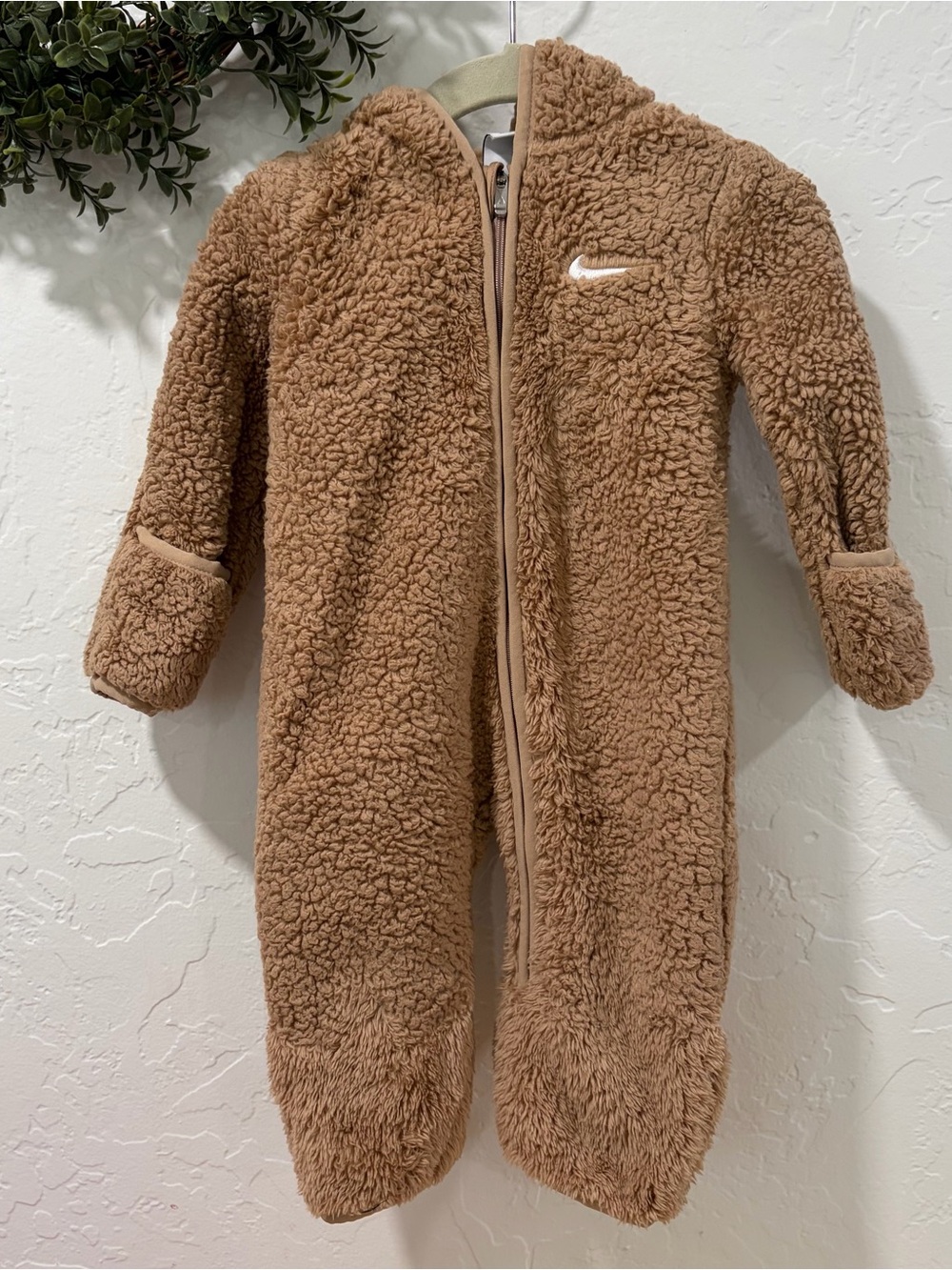 Nike Baby Hooded Sherpa Fleece Coverall Bunting Suit Tan 6M
